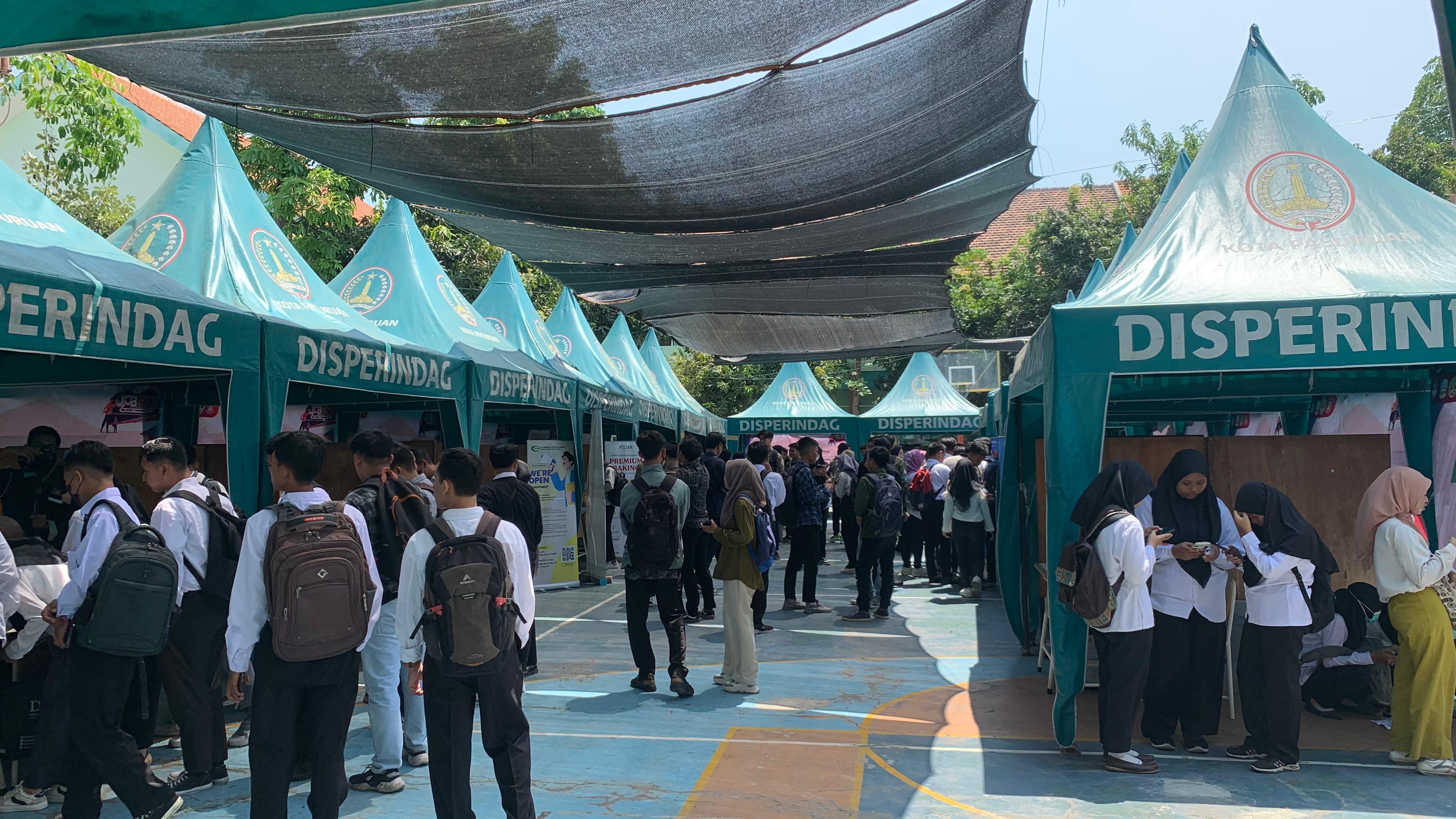 Kegiatan JOB FAIR BKK di SMKN 1 Pasuruan